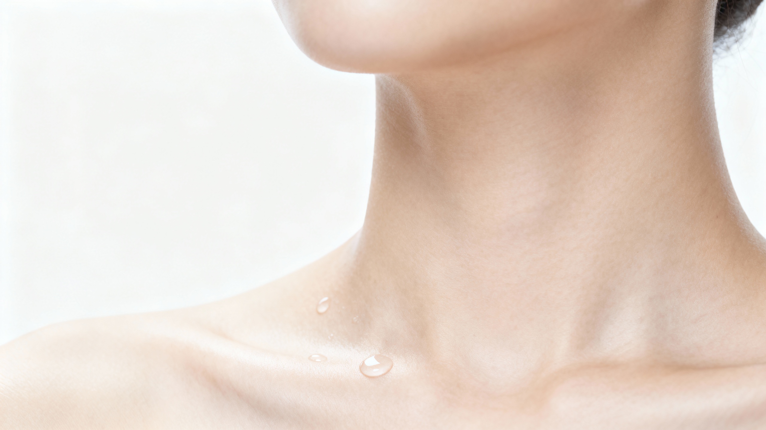 Featured image for What causes pimples on the neck?